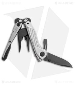 SOG Flash MT 7-in-1 Multi-Tool (Silver/Black) -Sog SOG Flash MT 7 in 1 Multi Tool Silver Black BHQ 140875 jr open